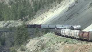 preview picture of video 'CN 5784 Winding Along the Thompson River + CN MOW with Caboose (13-07-11)'