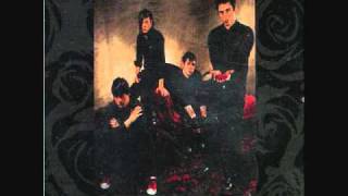 Eighteen Visions - The Sun Falls Down