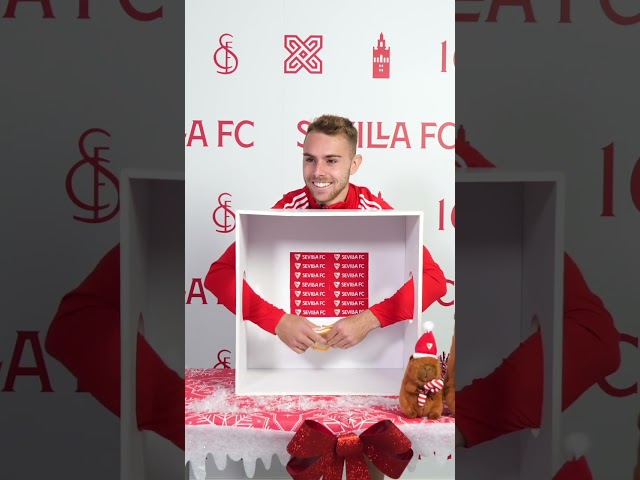 Vídeo relacionado con Sevilla Fútbol Club - Taza Desayuno, de Cerámica en Caja, Producto Oficial, Capacidad 300 ml, Color Rojo (CyP Brands)