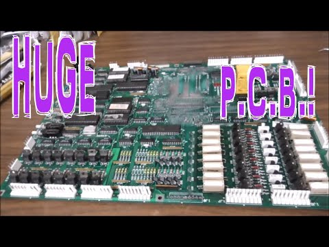 Could We Fix This Heavily Battery Damaged PCB? - 1987 Williams F-14 Tomcat Pinball Machine Repair 4
