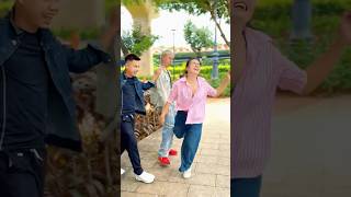 Stop, don&#39;t make trouble. #HanhLamofficial #Shortyoutube #kindness #help #hero #respect #action