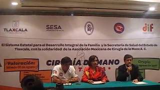 AUTORIDADES PRESENTAN CIRUGÍA GRATUITA DE MANOS