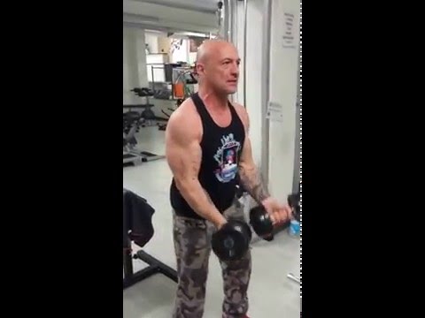 BODY UP Tradate. Allenamento braccia