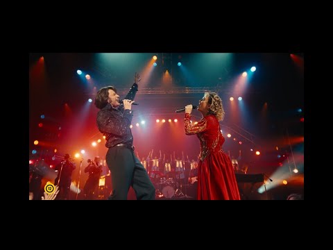 Song Sung Blue trailer