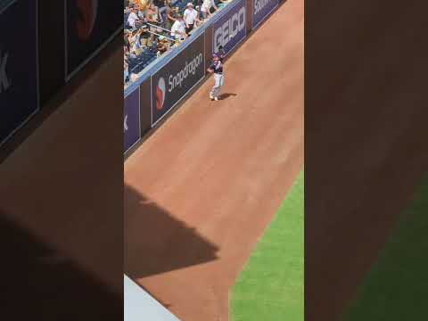 Juan Soto Hits It to the Warning Track at Petco Park vs The Nationals #sandiegopadres