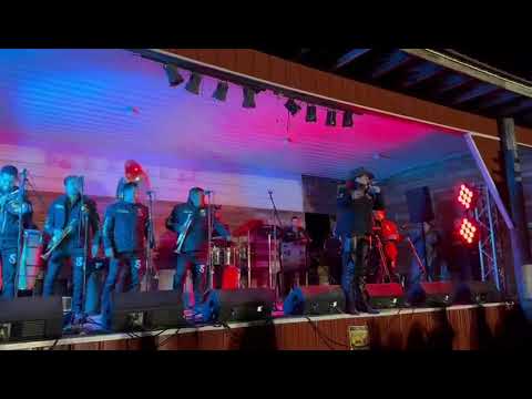 Banda La Sinaloense De Alex Ojeda - El Cadete Desde Chicago