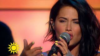 Molly Sandén framför nya singeln &quot;Rygg mot rygg&quot; - Nyhetsmorgon (TV4)