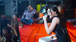 Download lagu DIFARINA INDRA MANGKU PUREL - FRESS MUSIC HAPPY WEDDING VICKY & AVI | RENDIZ AUDIO mp3