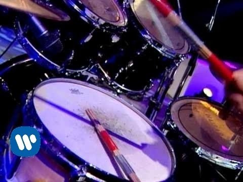 Miguel Bosé - No Hay Ni Un Corazón Que Valga La Pena