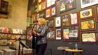 Lucinda Williams Live at Twist and Shout &quot;Magnolia&quot;