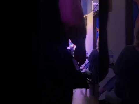 Andrew Jay at the comedy Chateu 