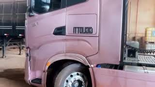 Download lagu ZOIO SHOWS THE LADY DO NENI 100% FINISHED IN THE NEW TR.GIGLIOTTI STANDARD🚛 mp3