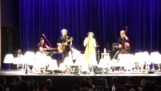 Kiss Me Quick, Beam &amp; Hoop