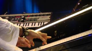 Omar Sosa: &quot;Dame La Luz&quot; (10:30)