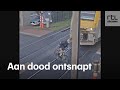 Trein mist fietser (15) op een haar na