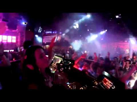 Juicy M LIVE from Ebeatza @Kitty's Nightclub