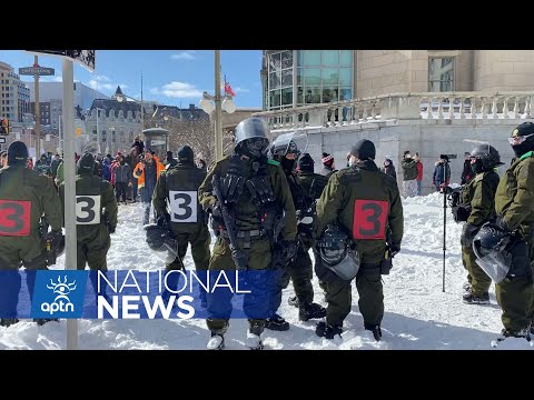 Police make multiple arrests as dismantling of Ottawa blockade begins | APTN News