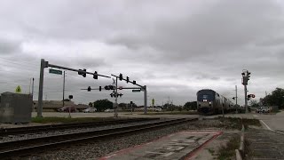 preview picture of video 'Amtrak 129 at Sebring (14JAN2015)'