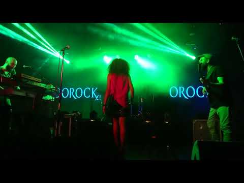 Four in the Pocket - Papa Was a Rolling Stone & Stronger