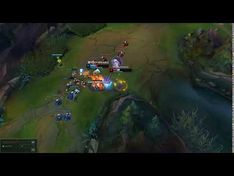 Poppy vs Olaf outplay - League of Legends