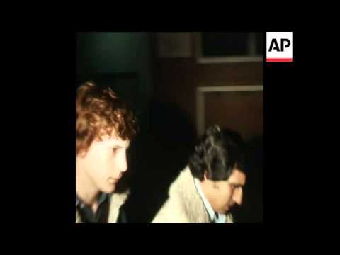 SYND 26-1-74 PAUL GETTY ASSISTING POLICE IN ROME TO FIND HIS KIDNAPPERS