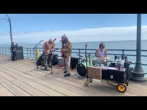 Igor & The Red Elvises - Wicked Game cover excerpt. Santa Monica Pier, April 16th, 2025 (in 4K).