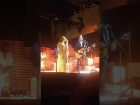 Nobody Gets What They Want Anymore - Florence + the Machine and Marlon Williams live in Sydney