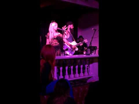 Linus Young @ No Vacancy, Hollywood