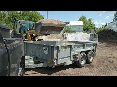Felling 10k dump trailer.Getting a Bulk load of 511 limestone from the local nursery