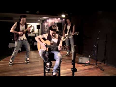Jenny and The Mexicats - Verde Más Allá