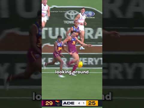 'I hate ruckmen who think they can kick!' 😅 #AFL #Footy