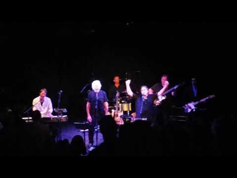 Chesney hawkes , chip hawkes , ricky westwood , dave munden , the tremeoleos