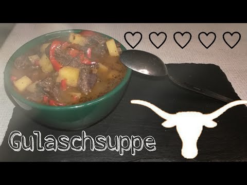 Gulaschsuppe aus dem Dutch Oven
