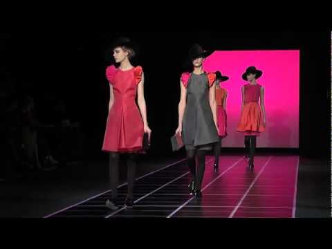 Giorgio Armani Fall Winter 2012-2013 Women's Show