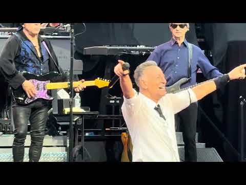 Bruce Springsteen & The E Street Band 4.29.26 “Tenth Avenue Freeze Out”, United Center, Chicago