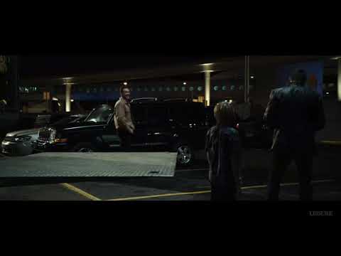 Real Steel (2011): Charlie gets beat up