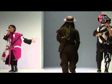 Jakarta Fashion Week 2016 (Danjyo Hiyoji's Chameleon) - Radhini & Jevin Julian