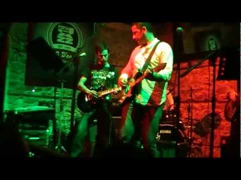 RockenRollers - You Shook Me All Night Long