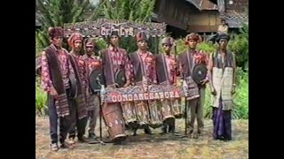 Download lagu Gondang Bolon Sabangunan Original Group Saroha mp3