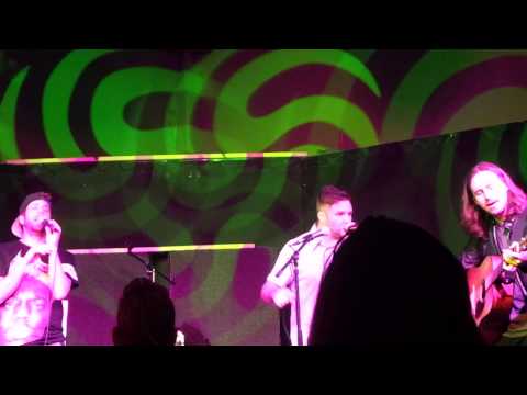 Elliott Yamin ft. Blake Lewis - Movin On - Q Bar