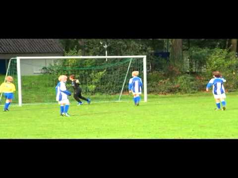 Voetbal, Bergeijk-Dommelen F1 - 1e helft