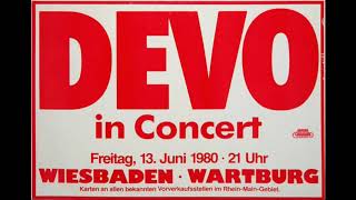 Devo -  It&#39;s Not Right (Wartburg Music Hall. Wiesbaden. Germany. 13/06/1980)