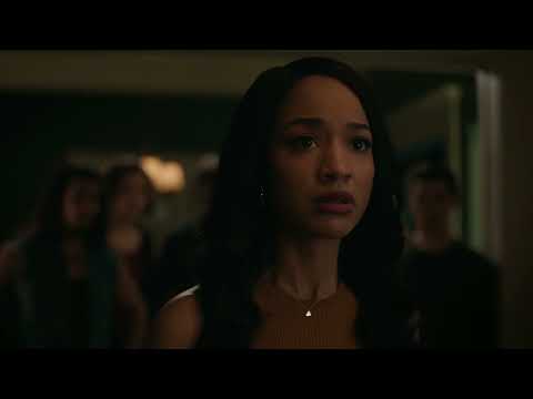 The Comet Is Going To Hit Riverdale (Ending Scene) - Riverdale 6x21 Scene