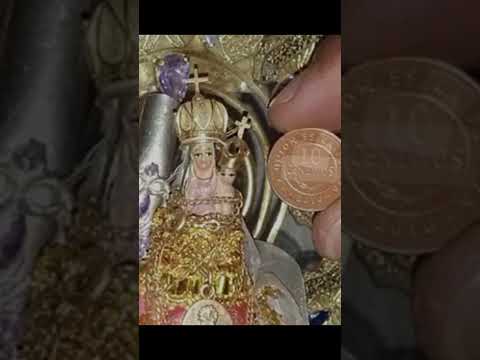 Virgen pequeñita, Iglesia de San Agustin, Viacha, La Paz, Bolivia #bolivia #catolico #virgenmaria