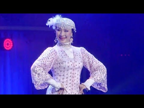 Uyghur folk song - Nazuk Xénim (English Subtitles)