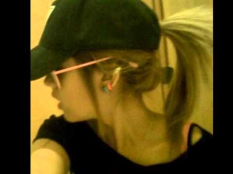 delyno ft looloo let me feel you