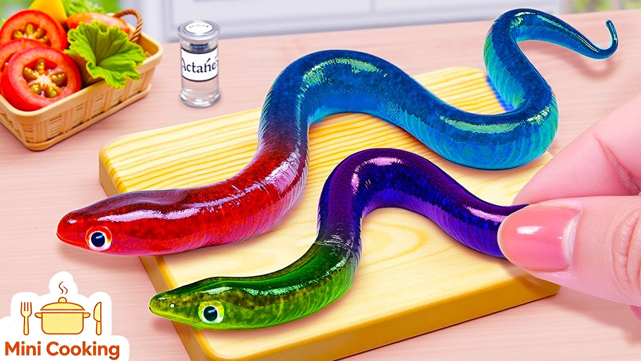 SO SIZZLING! Fragrant Lemongrass Eel Stir-fry 🐍🌶️🔥| ASMR Cooking Mini Food