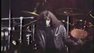 Joey Ramone - I Can&#39;t Get You Outta My Mind - live