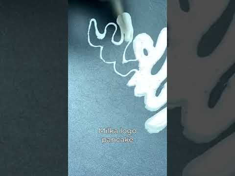 Milka Logo Pancake Art