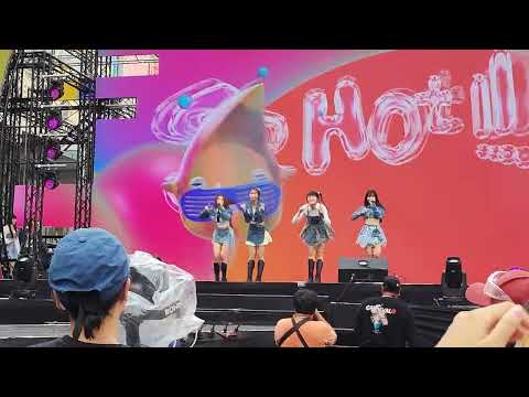 Berry Berry : ปิ้งย่าง @ SuperFluid - CTW【4K 60FPS】